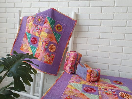 Kaffe Fassett Embroidery-Flower Quilt - BERNINA