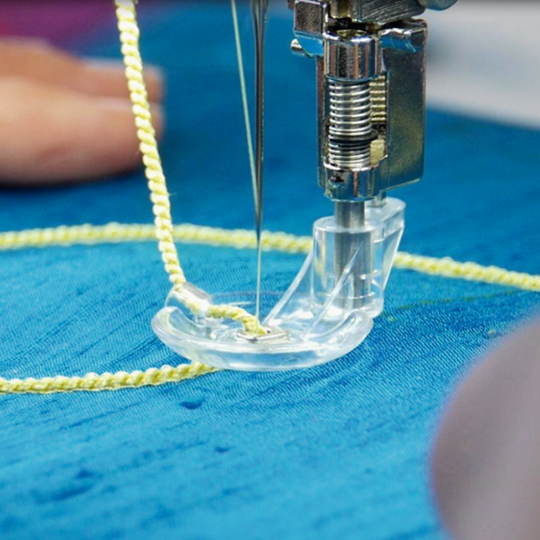 ベルニナ　カウチング押さえ43番