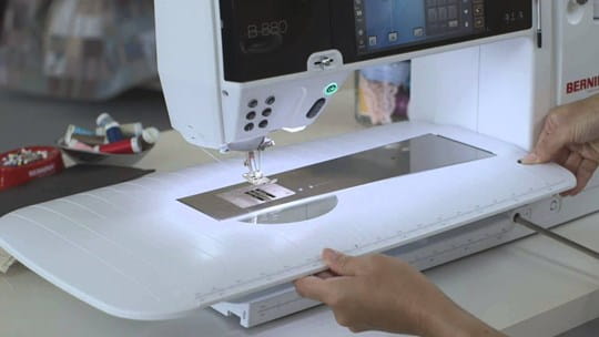 Fully Automatic Features From Bernina