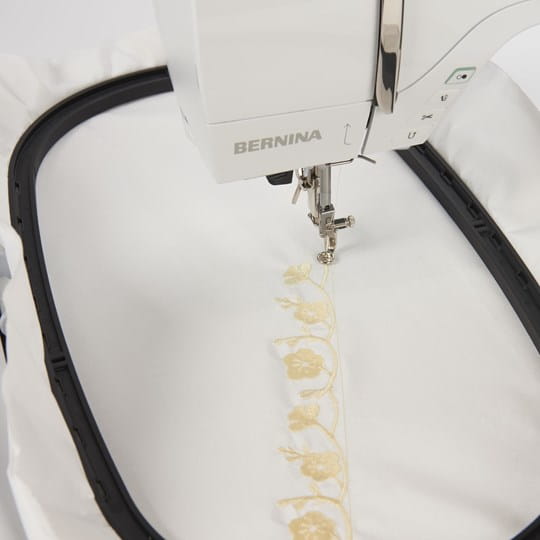 Extra-large embroidery area for large designs