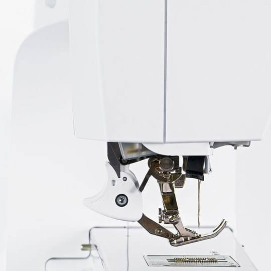 BERNINA Dual Feed 