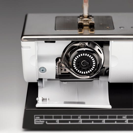 Bernina 830