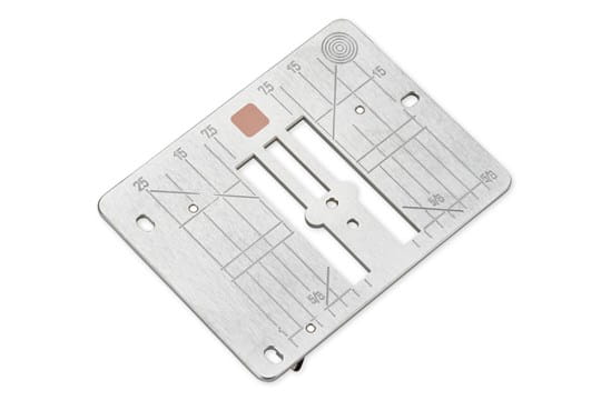 ベルニナ　カウチング押さえ43番