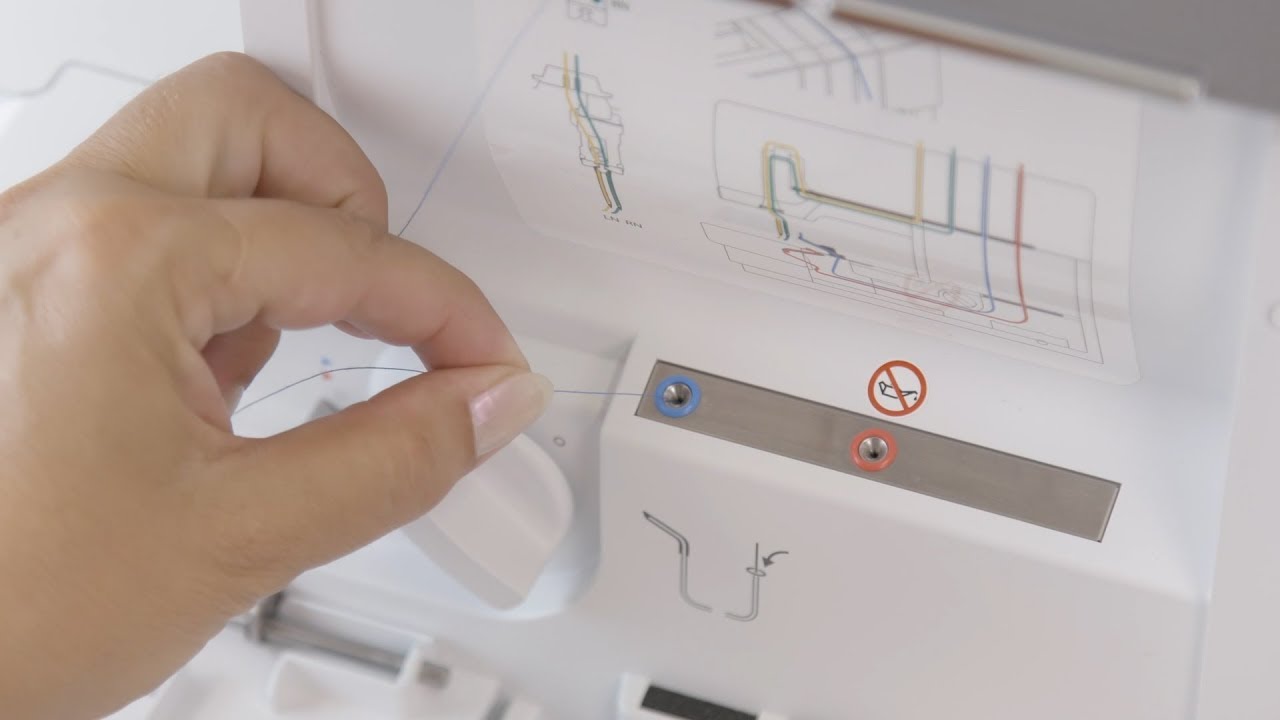 BERNINA L 850 For professional overlock seams BERNINA