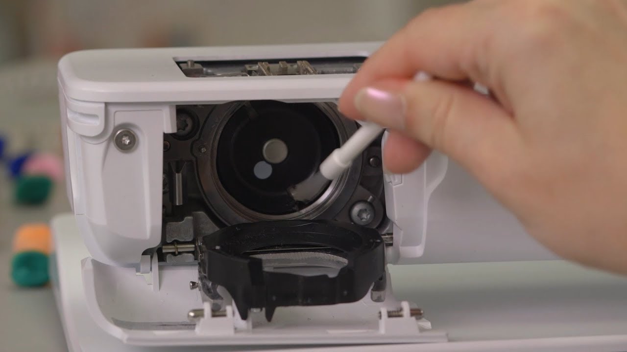 BERNINA 480 Highly sophisticated and brilliantly simple BERNINA