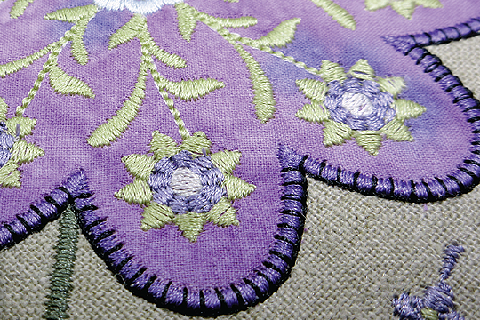 How To Embroidery Applique