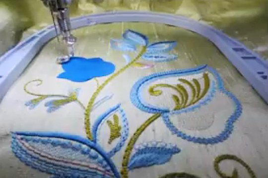 Tool Tip: Hooping Success - Learn & Create - BERNINA